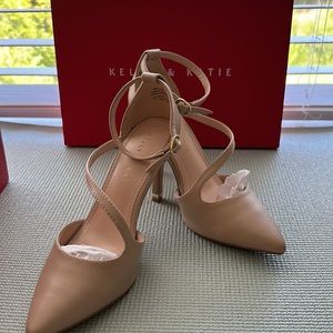 Kelly & Katie Sevama Pump, Natural, Size 7.